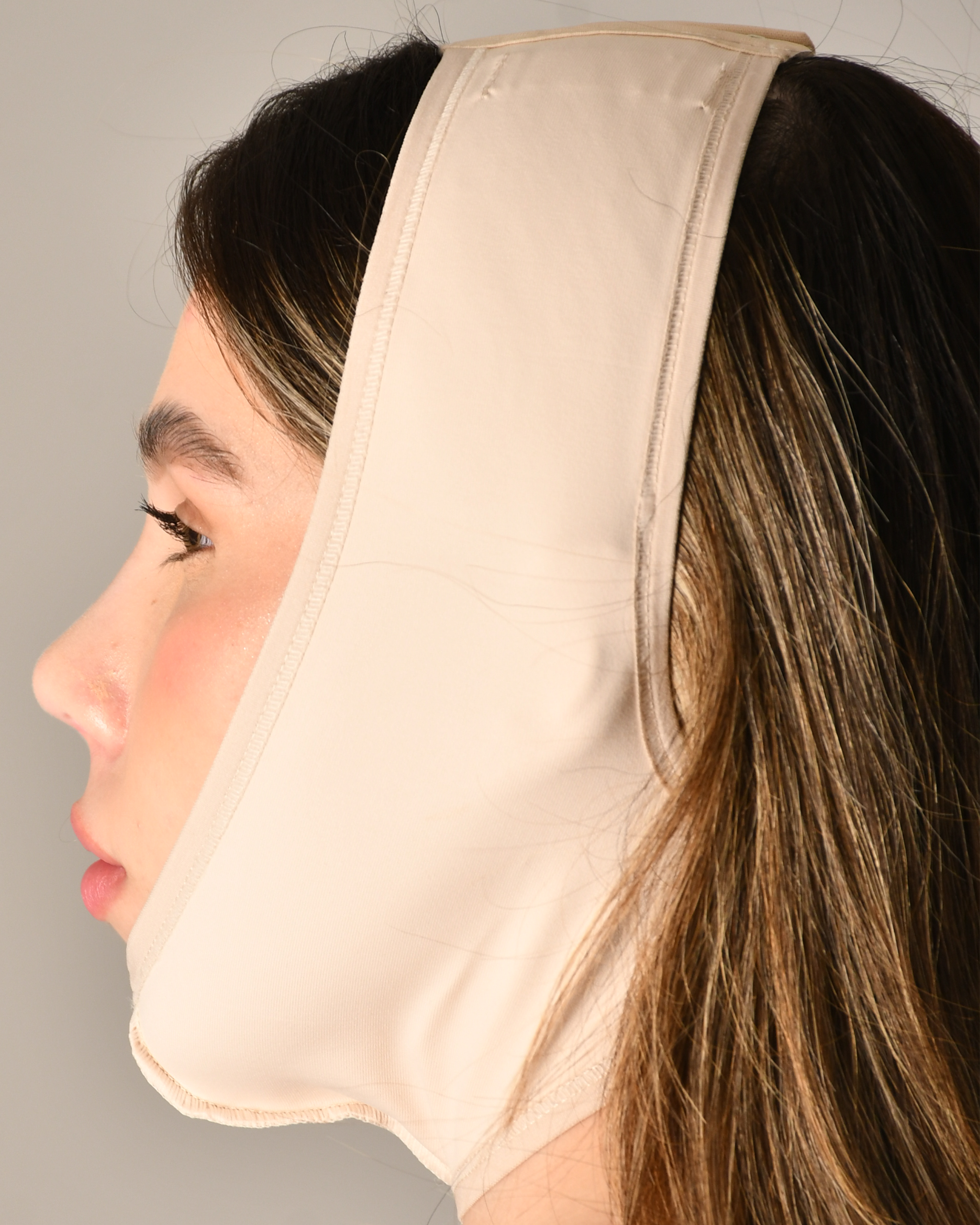 Mentonera mujer