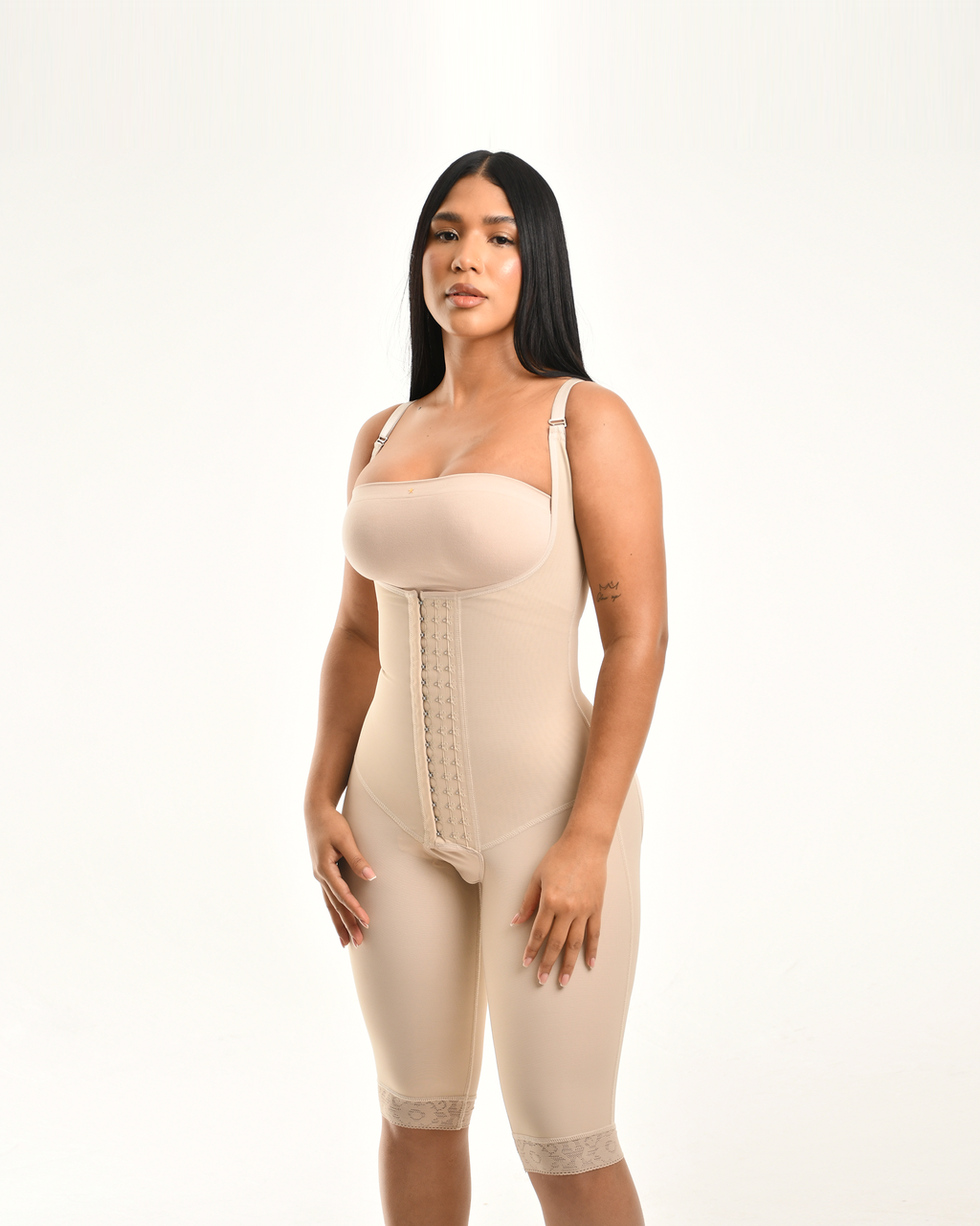 Faja rodilla · tirantes finos