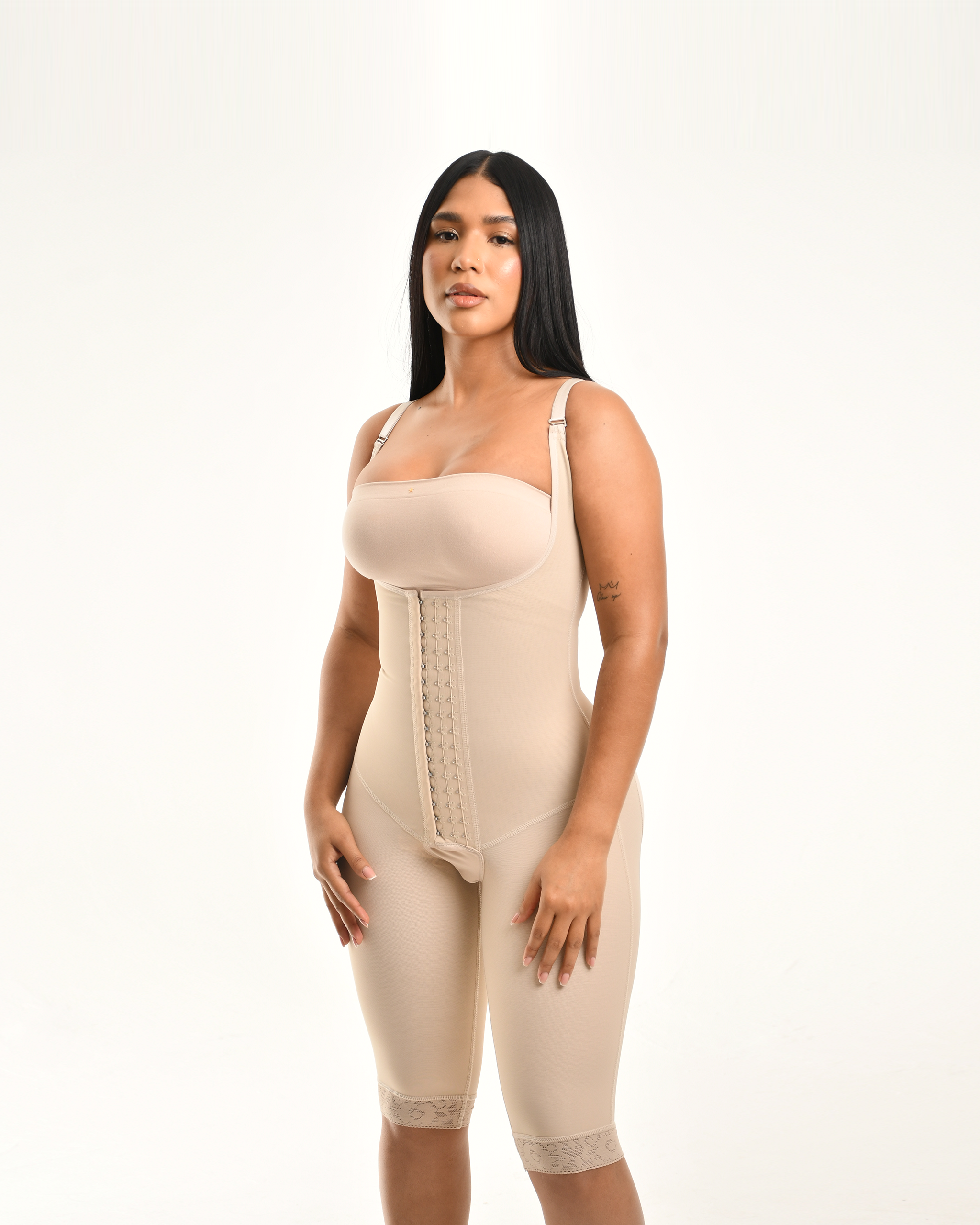 Faja rodilla · tirantes finos